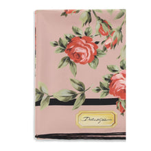 Dolce & Gabbana — Foulard 90×90 en Twill de Soie à Imprimé Bouquet de Roses