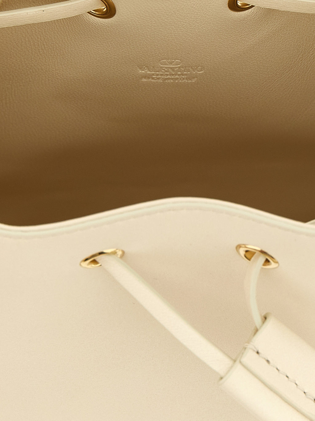 VLogo Bucket Bag – Ivory