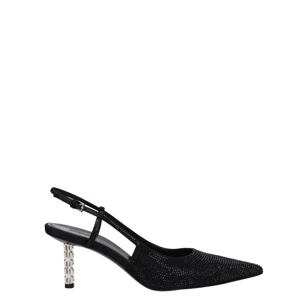 Black Pumps