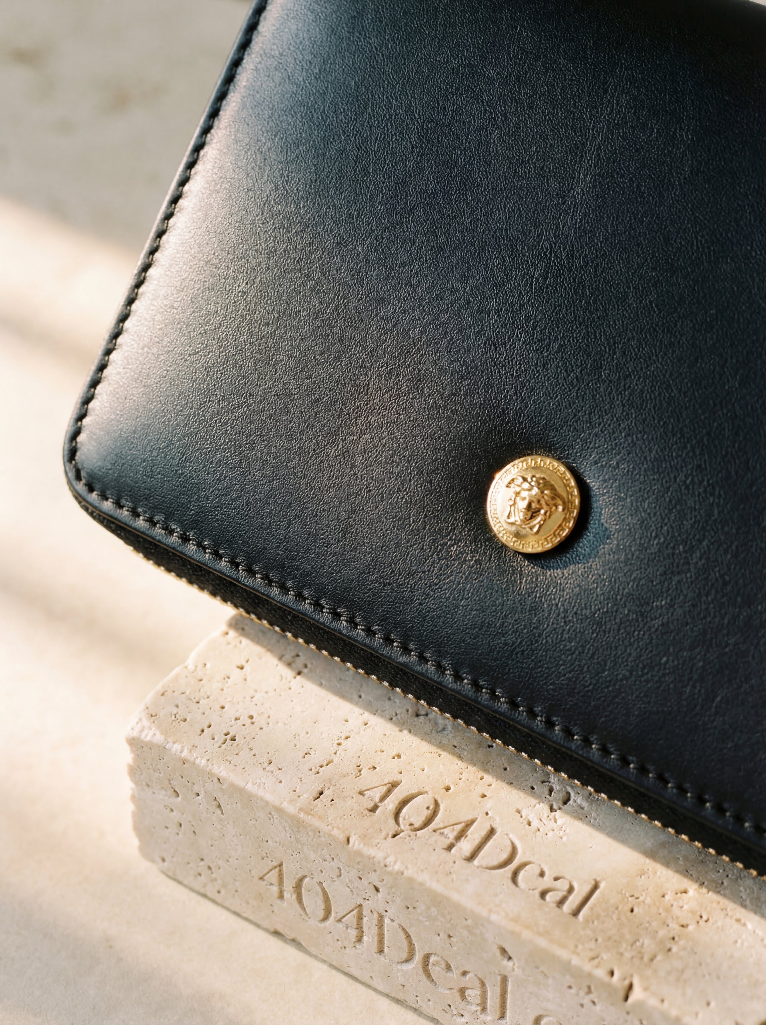 Versace  Medusa Leather Zip Wallet