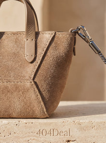 Sac bandoulière Bos Taurus en cuir de veau marron Brunello Cucinelli