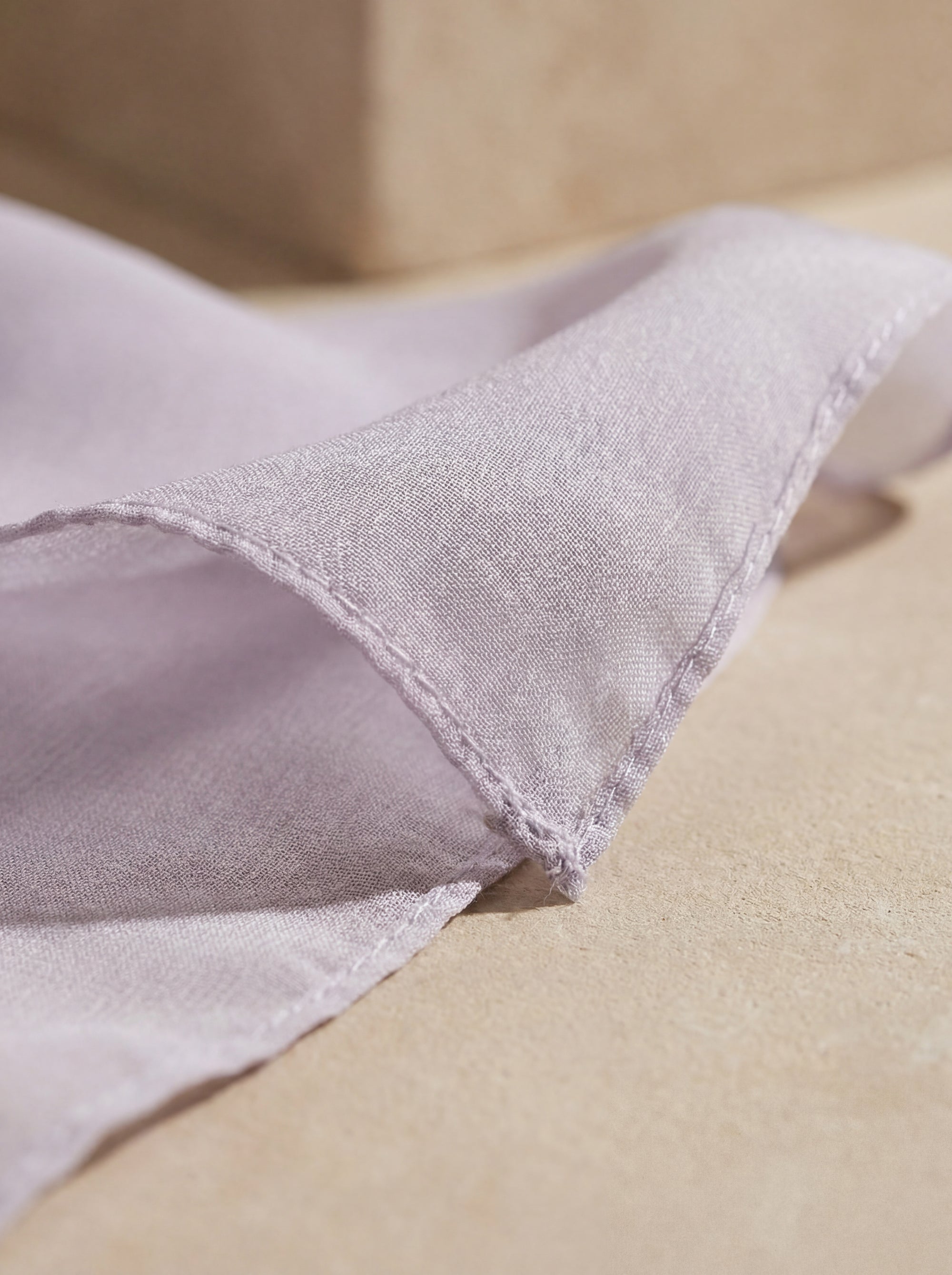 Châle rectangulaire en soie violette Dolce & Gabbana