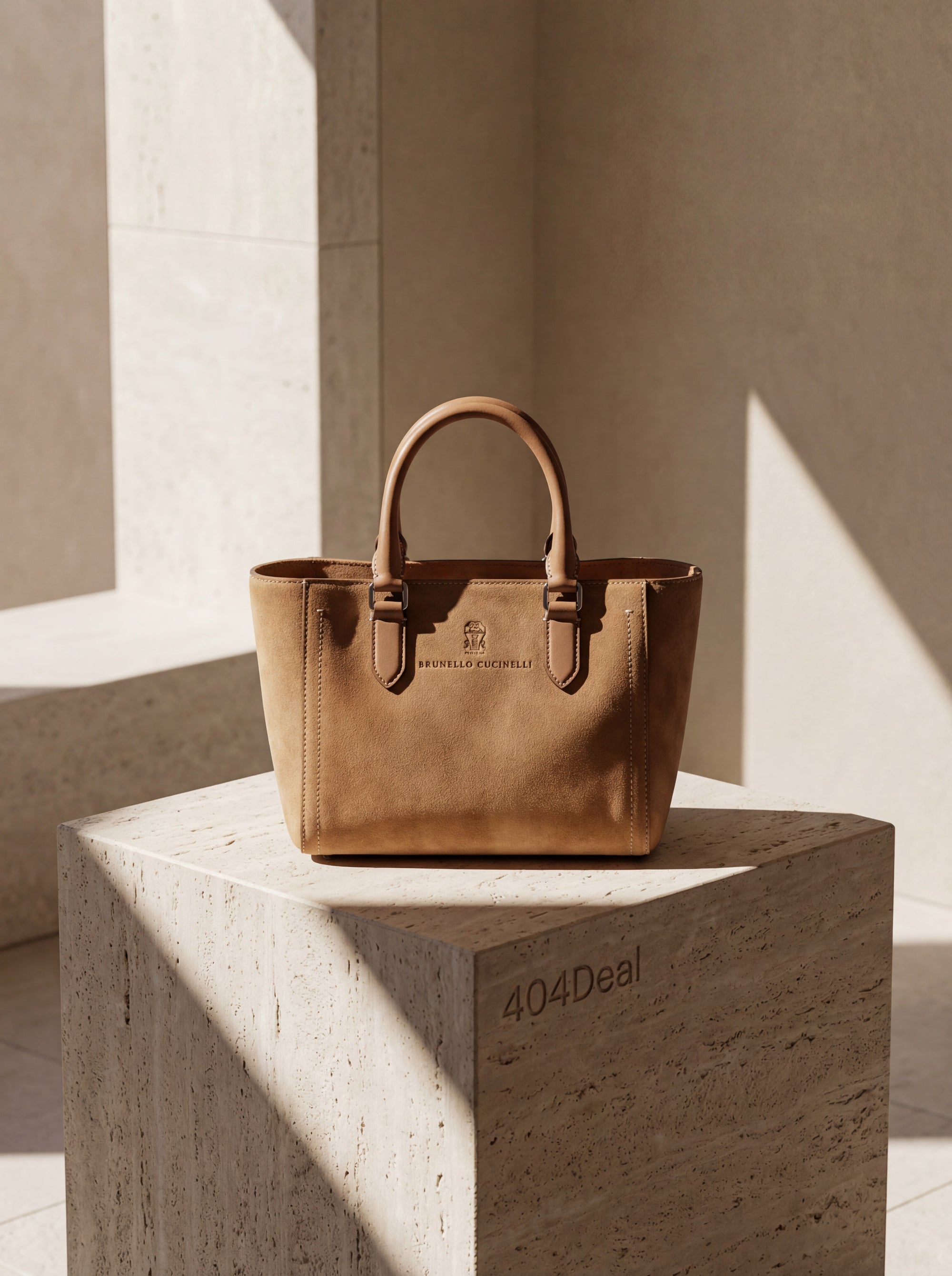 Sac bandoulière Bos Taurus en cuir de veau marron Brunello Cucinelli